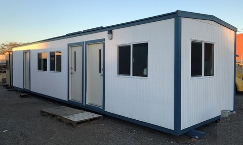 10x40 portable office with restoom